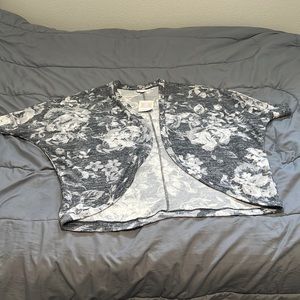 Lularoe Tracy Cocoon Cardigan